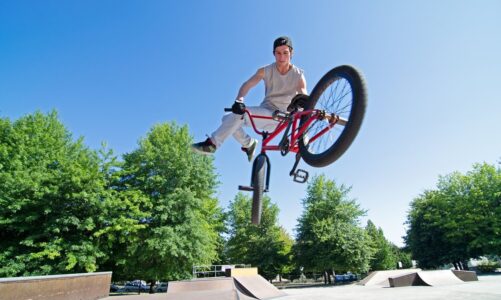 Why is BMX considered to be best for stunting?